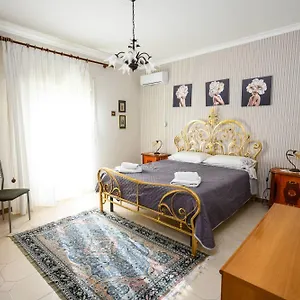  Apartment Chiaro Di Luna Italy