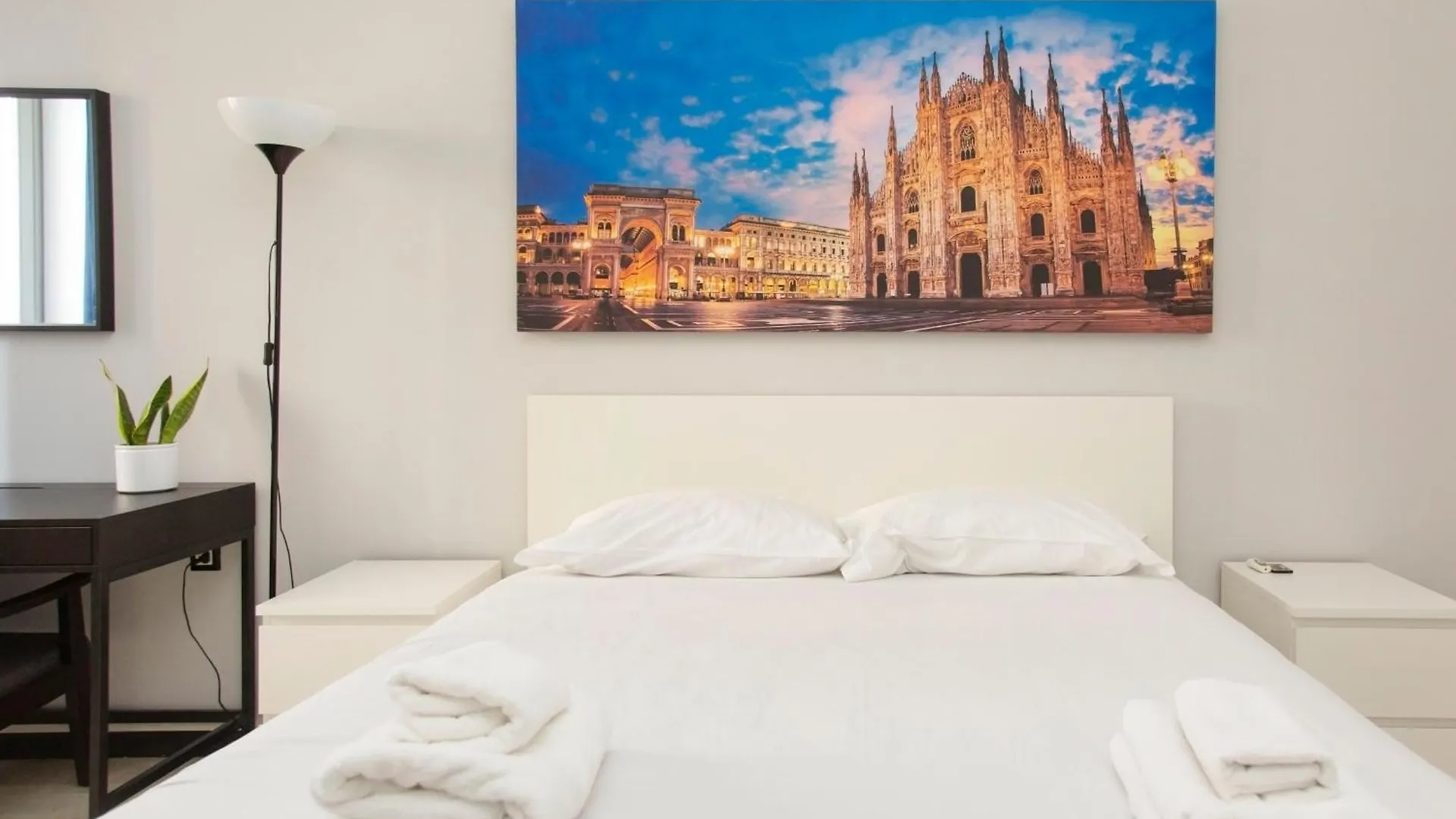 We Home - Duomo Marchese House Milan