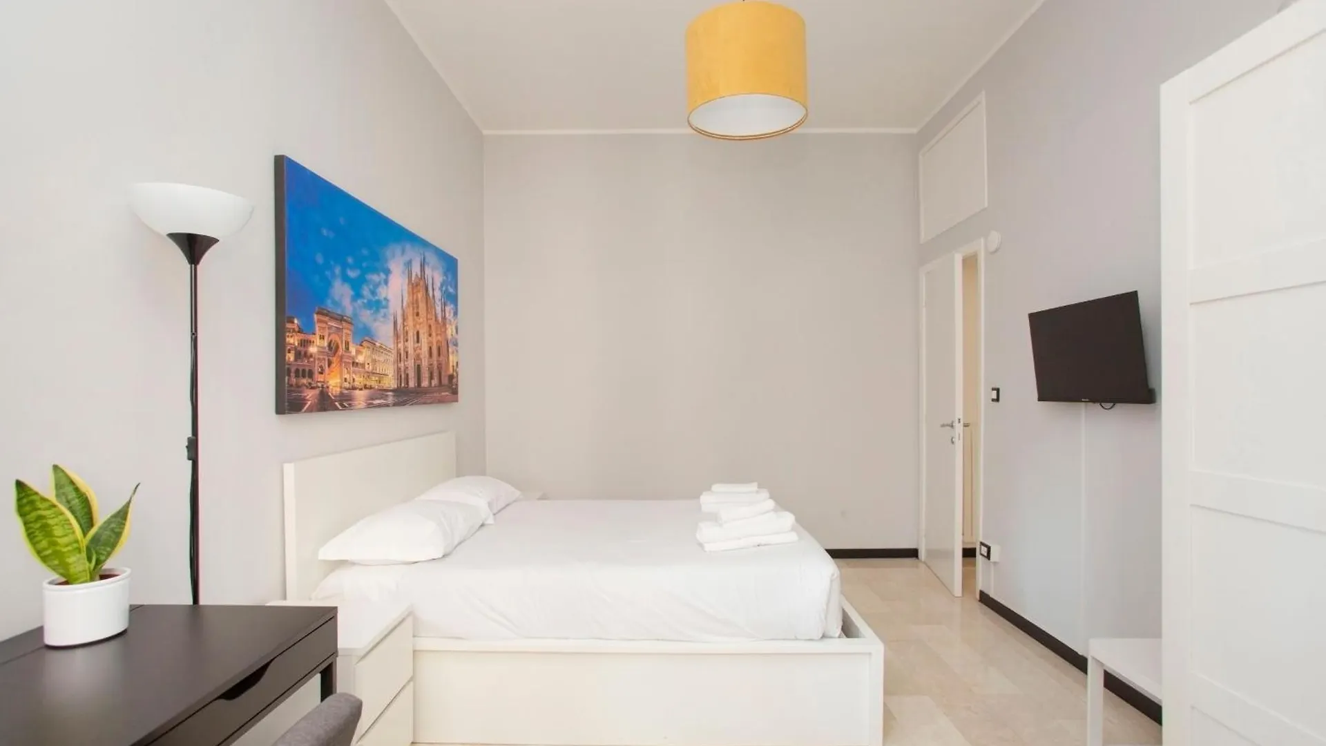 We Home - Duomo Marchese House Milan